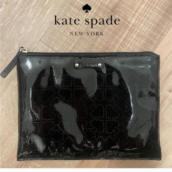 LIKE NEW Kate Spade Metro Spade Zip Pouch, Black Perforated hearts - Picture 1 of 12